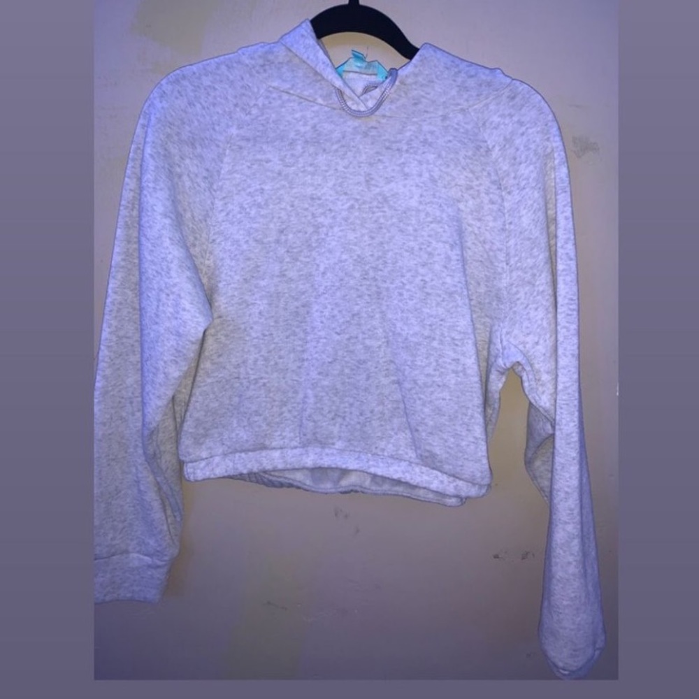 crop top sweater